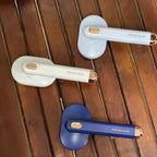 MATERA PET one-click self-cleaning slicker brush – release button detail