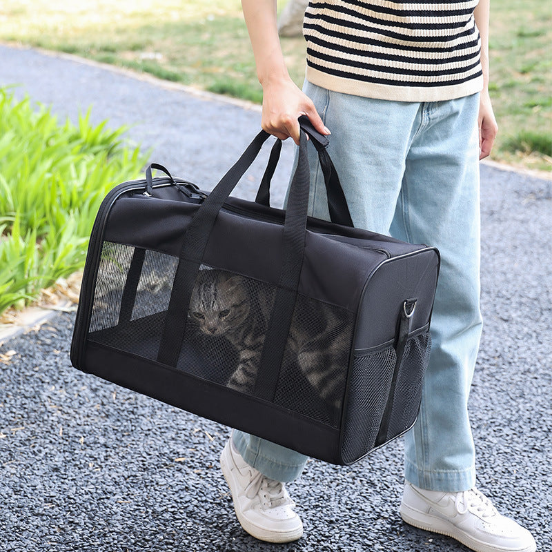 Zip closure of the soft sided pet carrier