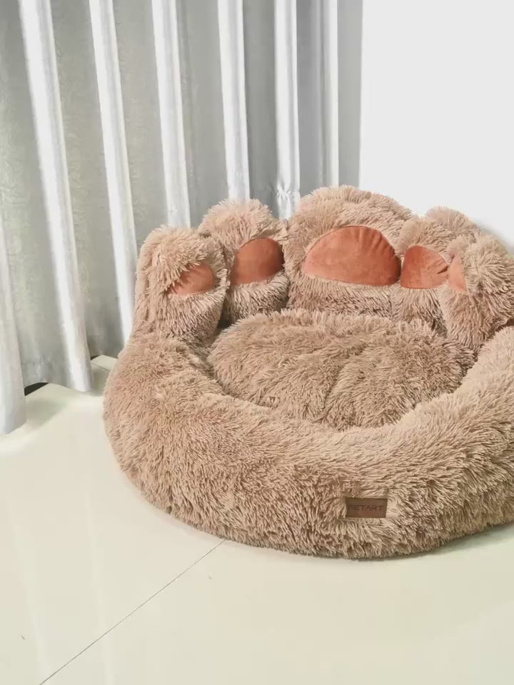 Video of the bear paw cave bed shown from every angle