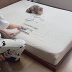 MATERA PET Grooming Glove — deshedding a cat